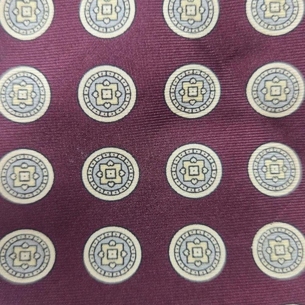 Keys &amp; Lockwood New York Burgundy Geometric Medallion Pure Silk Tie - Picture 2 of 6